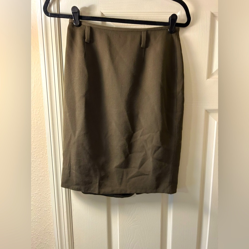 Ellen Tracy olive green pencil skirt